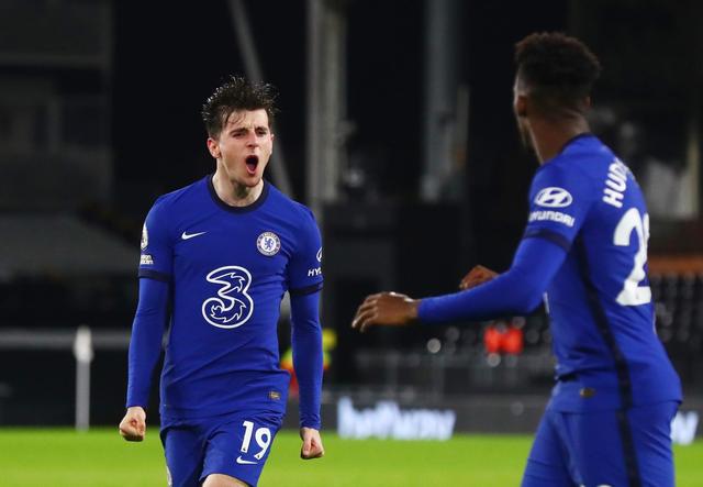 2026年F1全阵容敲定！角田裕毅降为储备车手，哈贾尔晋升搭档维斯塔潘